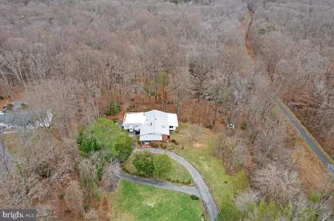 4068 Hanson Rd, White Plains, MD 20695