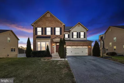 2861 Sweetbay St, Waldorf, MD 20603