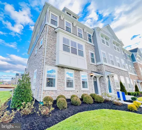 11218 Conway Pl, White Plains, MD 20695