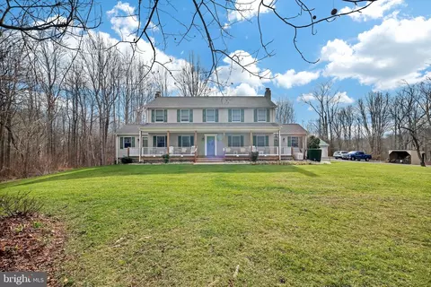 17405 Holstein Pl, Hughesville, MD 20637