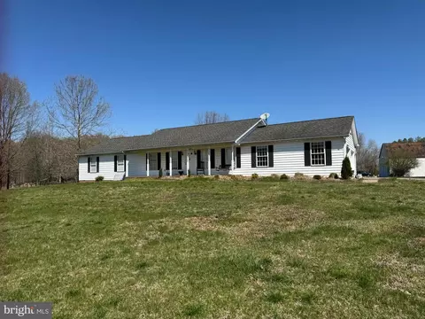 8820 Doe Ct, La Plata, MD 20646