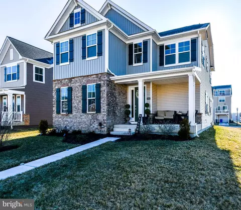 5692 Lewis Carroll Dr, White Plains, MD 20695