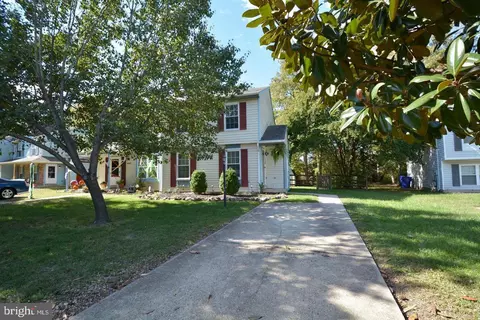 4801 Kingfisher Ct, Waldorf, MD 20603