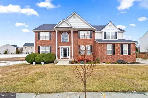 10280 Warfield St, White Plains, MD 20695