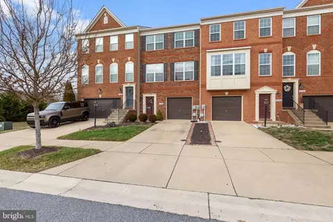 11362 Sandhurst Pl, White Plains, MD 20695