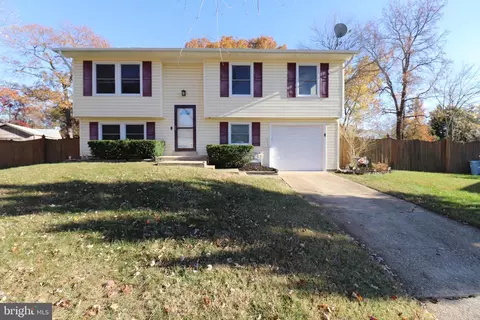 10 Macroom Ct, Waldorf, MD 20602