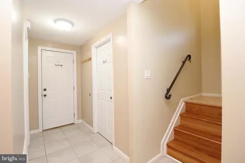 Entry Way - 10 Macroom Ct, Waldorf, MD 20602 photo 1 of 1