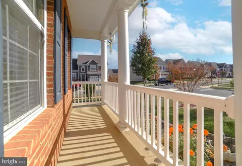 11332 Sierra Ln, White Plains, MD 20695