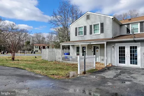 3413 D White Fir Ct, Waldorf, MD 20602