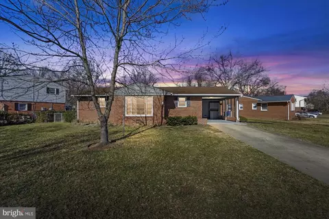 1 Pine St, Indian Head, MD 20640