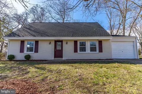 225 Compton Rd, Waldorf, MD 20602