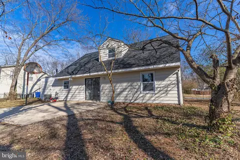 Exterior - 225 Compton Rd, Waldorf, MD 20602 photo 5 of 6