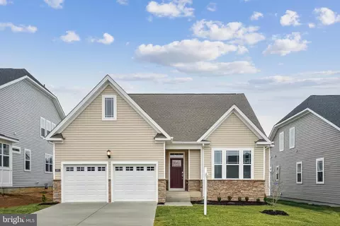 3973 Katmai St, White Plains, MD 20695