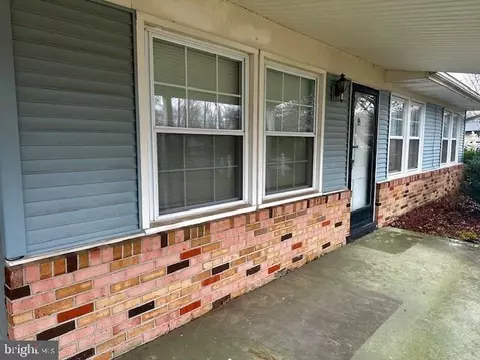 206 Charmuth Ct, Waldorf, MD 20602
