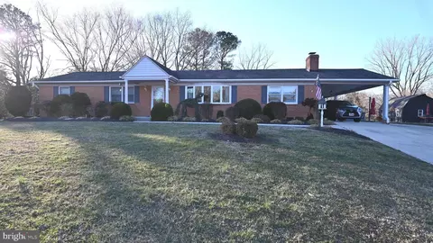 4275 Shelton Dr, Pomfret, MD 20675