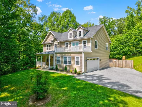 8635 Keech Rd, Charlotte Hall, MD 20622