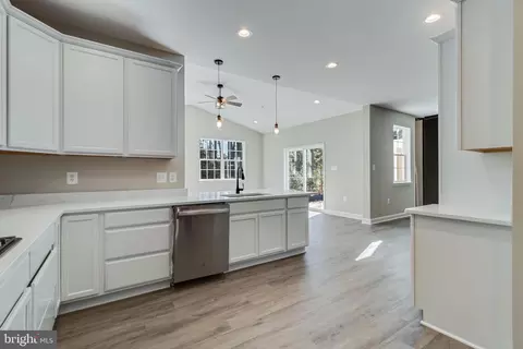 Kitchen - 14510 Honeysuckle Way, Issue, MD 20645 photo 5 of 8