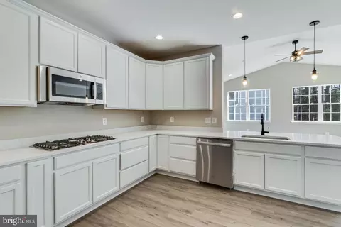 Kitchen - 14510 Honeysuckle Way, Issue, MD 20645 photo 2 of 8