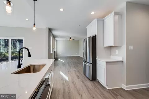 Kitchen - 14510 Honeysuckle Way, Issue, MD 20645 photo 4 of 8