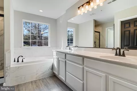 Bath - 14510 Honeysuckle Way, Issue, MD 20645 photo 2 of 9