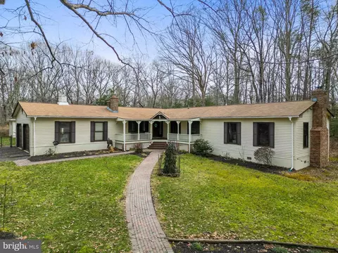 4050 Marvin Dr, Indian Head, MD 20640