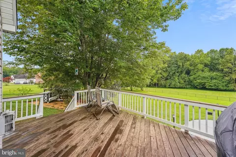 Exterior - 5265 Celestial Ln, Waldorf, MD 20601 photo 7 of 26