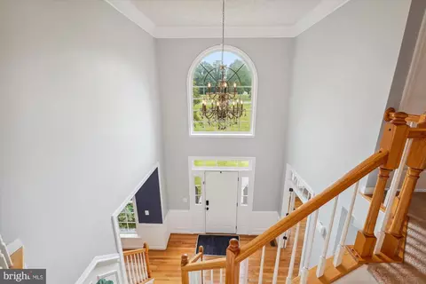 Entry Way - 5265 Celestial Ln, Waldorf, MD 20601 photo 3 of 9