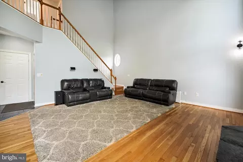 Living - 5265 Celestial Ln, Waldorf, MD 20601 photo 4 of 5