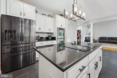 Kitchen - 5265 Celestial Ln, Waldorf, MD 20601 photo 2 of 11