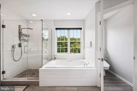 Bath - 5265 Celestial Ln, Waldorf, MD 20601 photo 2 of 7