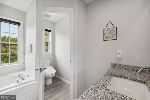 Bath - 5265 Celestial Ln, Waldorf, MD 20601 photo 4 of 7