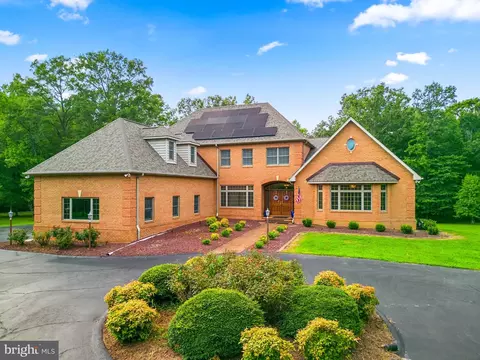 8085 Applegrove Ct, La Plata, MD 20646