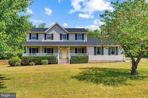 1033 Wiltshire Dr, La Plata, MD 20646