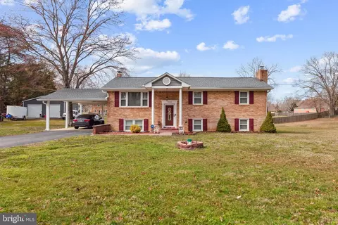 7070 Bensville Rd, White Plains, MD 20695