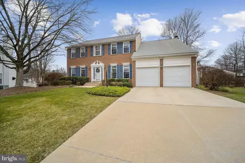 2708 London Plane Ct, Waldorf, MD 20603