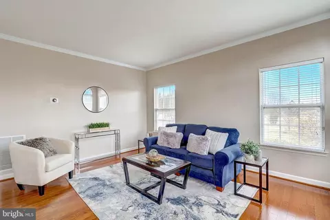 Living - 12936 Broadview Run Dr, Waldorf, MD 20602 photo 5 of 7