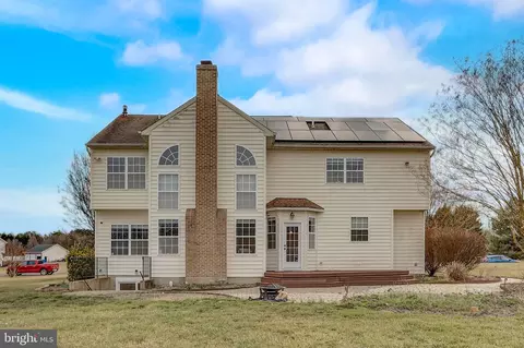 Exterior - 12936 Broadview Run Dr, Waldorf, MD 20602 photo 3 of 8