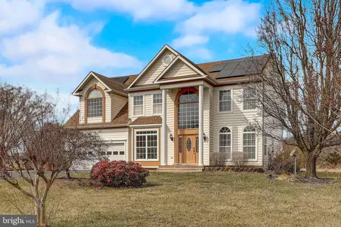 12936 Broadview Run Dr, Waldorf, MD 20602