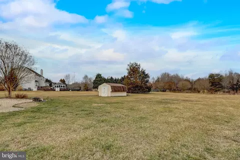 Exterior - 12936 Broadview Run Dr, Waldorf, MD 20602 photo 6 of 8