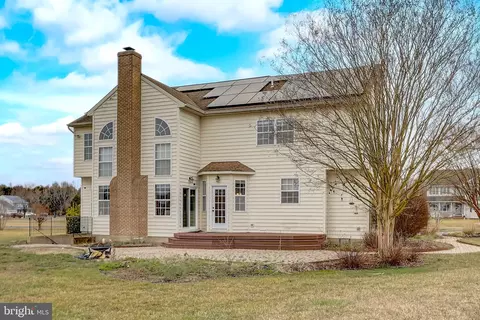 Exterior - 12936 Broadview Run Dr, Waldorf, MD 20602 photo 4 of 8