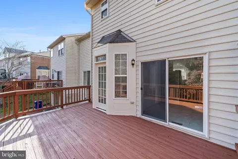 Exterior - 3716 Midlothian Pl, Waldorf, MD 20602 photo 7 of 9