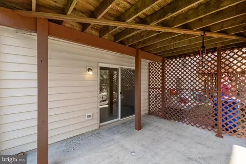 Exterior - 3716 Midlothian Pl, Waldorf, MD 20602 photo 4 of 9