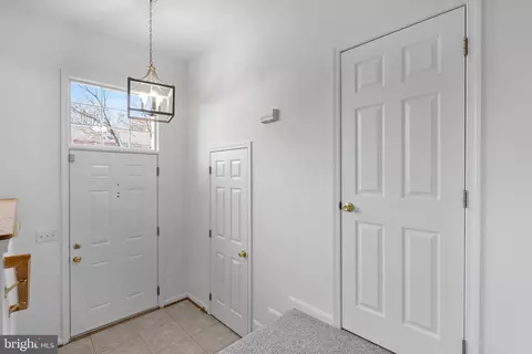 Entry Way - 3716 Midlothian Pl, Waldorf, MD 20602 photo 2 of 2