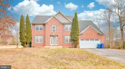 6310 Grant Chapman Dr, La Plata, MD 20646