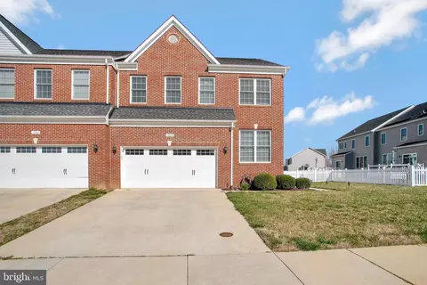 1005 Oats Dr, La Plata, MD 20646
