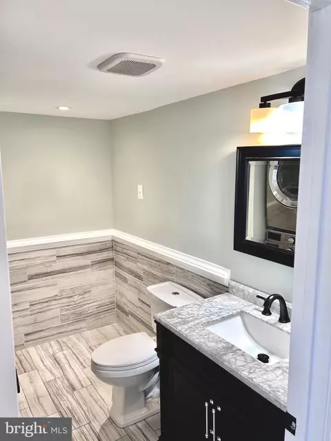 Bath - 4413 Eagle Ct, Waldorf, MD 20603 photo 8 of 10