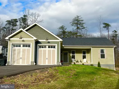 7320 Field Omary Pl, Hughesville, MD 20637