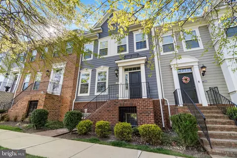 219 Buckeye Cir, La Plata, MD 20646