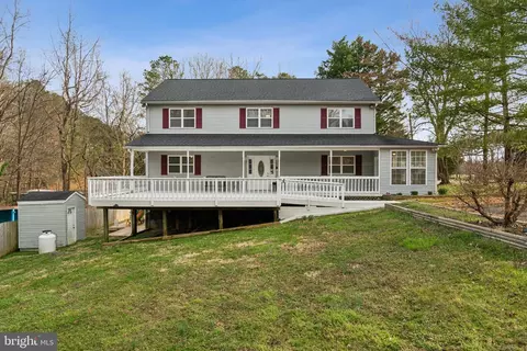 10610 Popes Creek Rd, Newburg, MD 20664