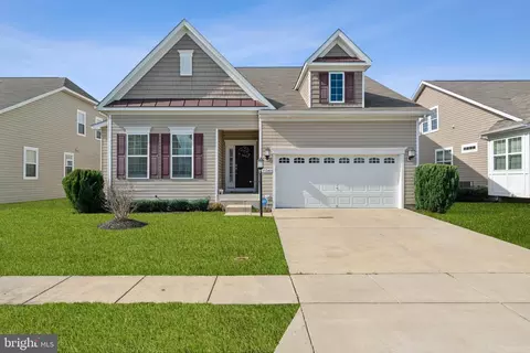 11341 Flag Court Ct, White Plains, MD 20695